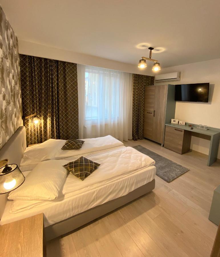 Adi&Nicol Hotel Сибиу Екстериор снимка